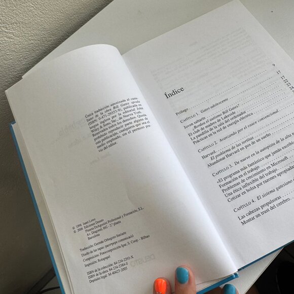 Bill Gates Speaks: Opinions and Ideas – Janet Lowe (Hardcover, Spanish Edition) - Picture 4 of 4